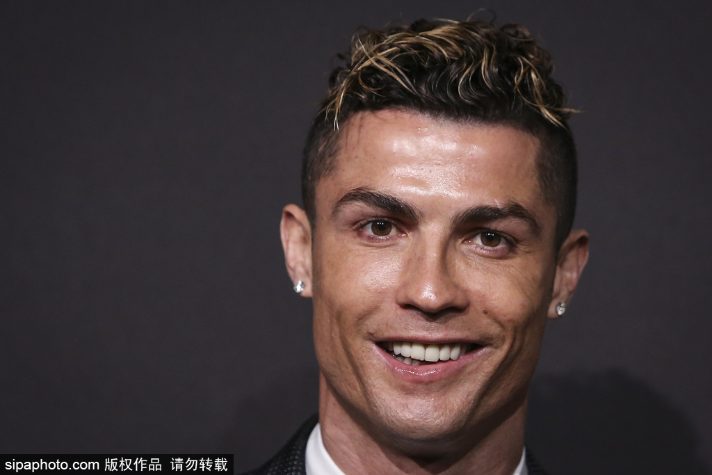 阿迪官网闹乌龙：阿根廷球衣可选印欧预赛臂章，甚至有人已收货