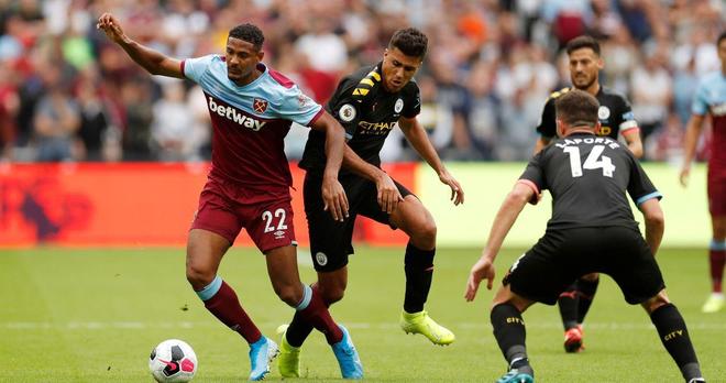 欧洲多家媒体批评莱万飞点：他罚出西甲史上最糟糕的点球之一