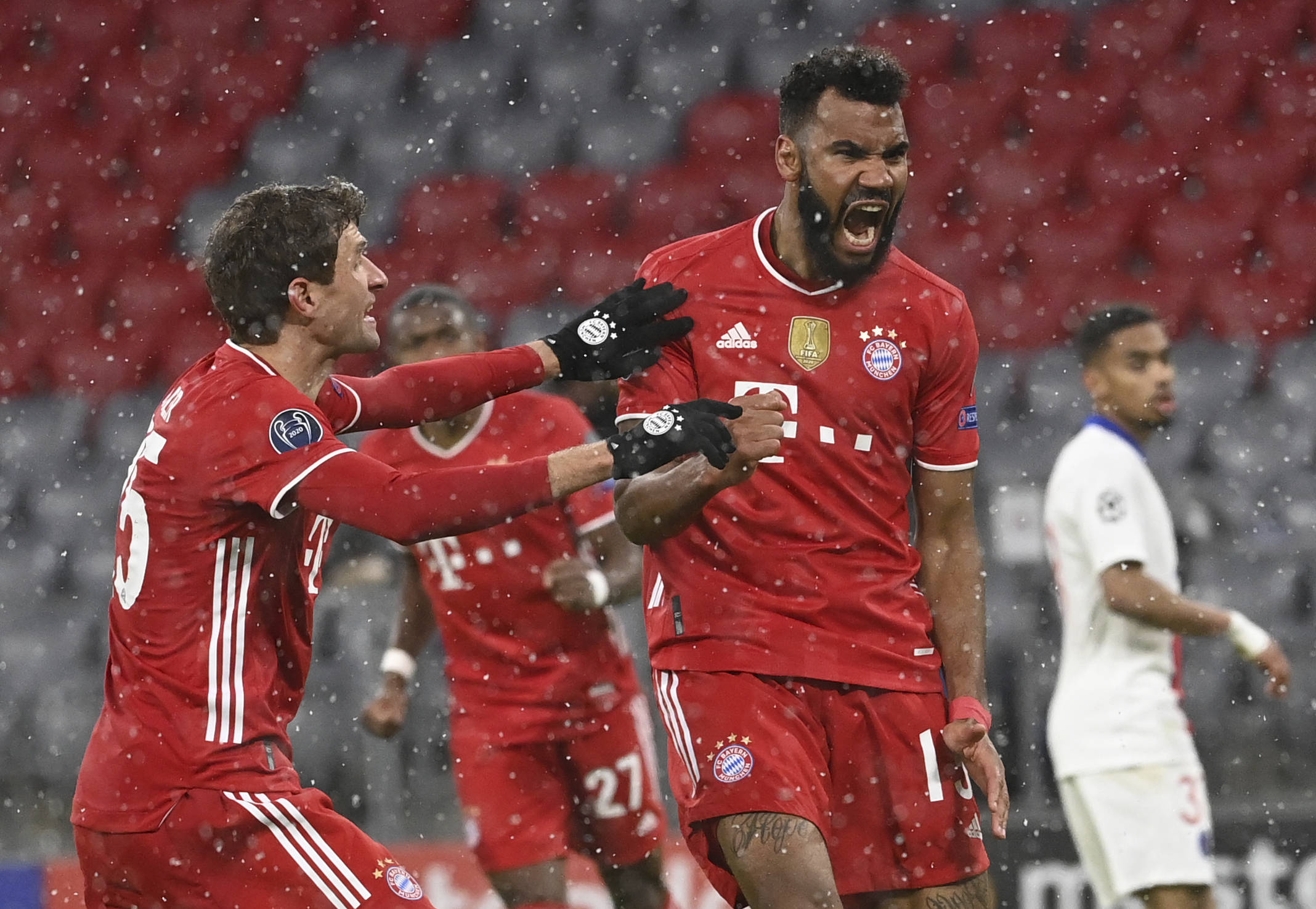 祝贺，苏超MVP范厚泰获2025微博竞燃之夜年度瞩目运动员奖项