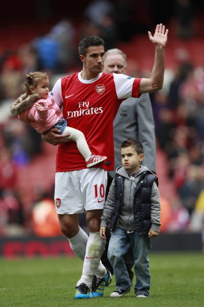 英超战报：希门尼斯点射制胜，富勒姆1-0诺丁汉森林（英超最新战报：希门尼斯点球建功，富勒姆1-0小胜诺丁汉森林）