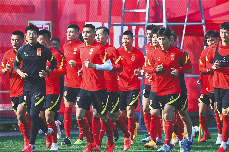 姆巴佩祝贺阿什拉夫当选非洲足球先生：爱你，你是非洲之王（姆巴佩祝贺阿什拉夫荣膺非洲足球先生：爱你，非洲之王）