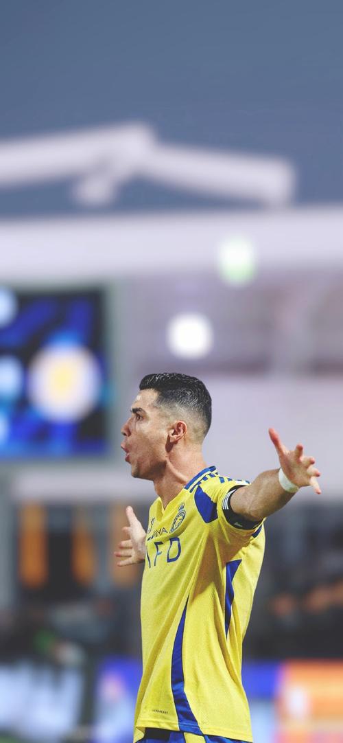 费迪南德：目前曼联阵中仅B费有机会在当年我们的球队里效力（费迪南德：如今这支曼联只有B费能进我们当年的阵容）