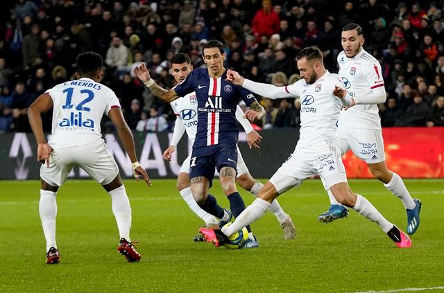 哈兰德晒与母亲、哥哥合照：老大、我和我哥