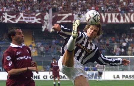 泰山队海口开启冬训，三名新星缺席国足集训（泰山队海口开启冬训，三小将无缘国足集训）