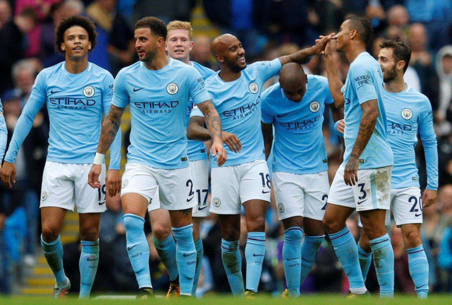 足球队员饮食与恢复计划（足球运动员营养与康复方案）