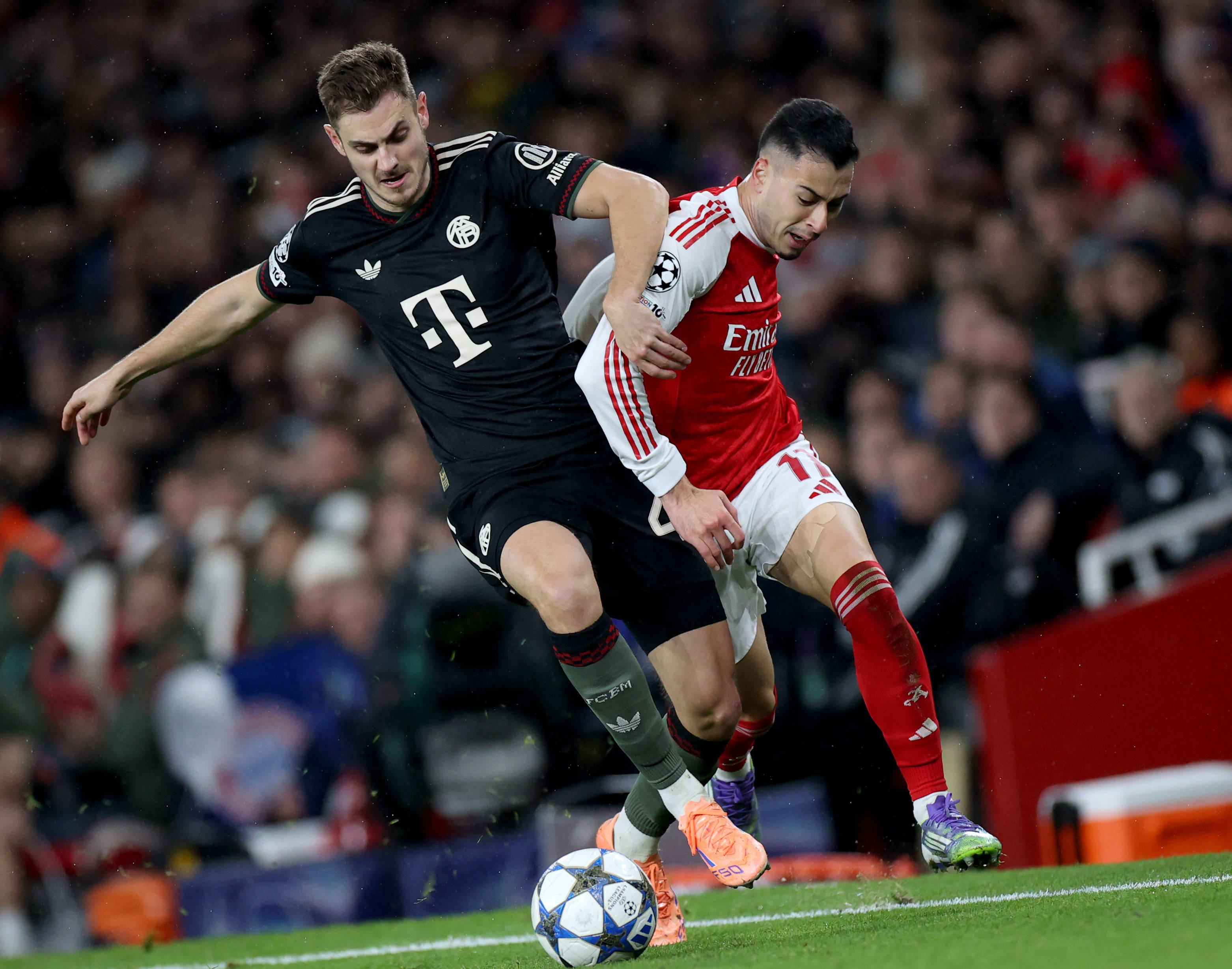 莫雷托：尤文正密切关注塞内西，球员预计不会和伯恩茅斯续约（莫雷托：尤文紧盯塞内西，预计球员不与伯恩茅斯续约）