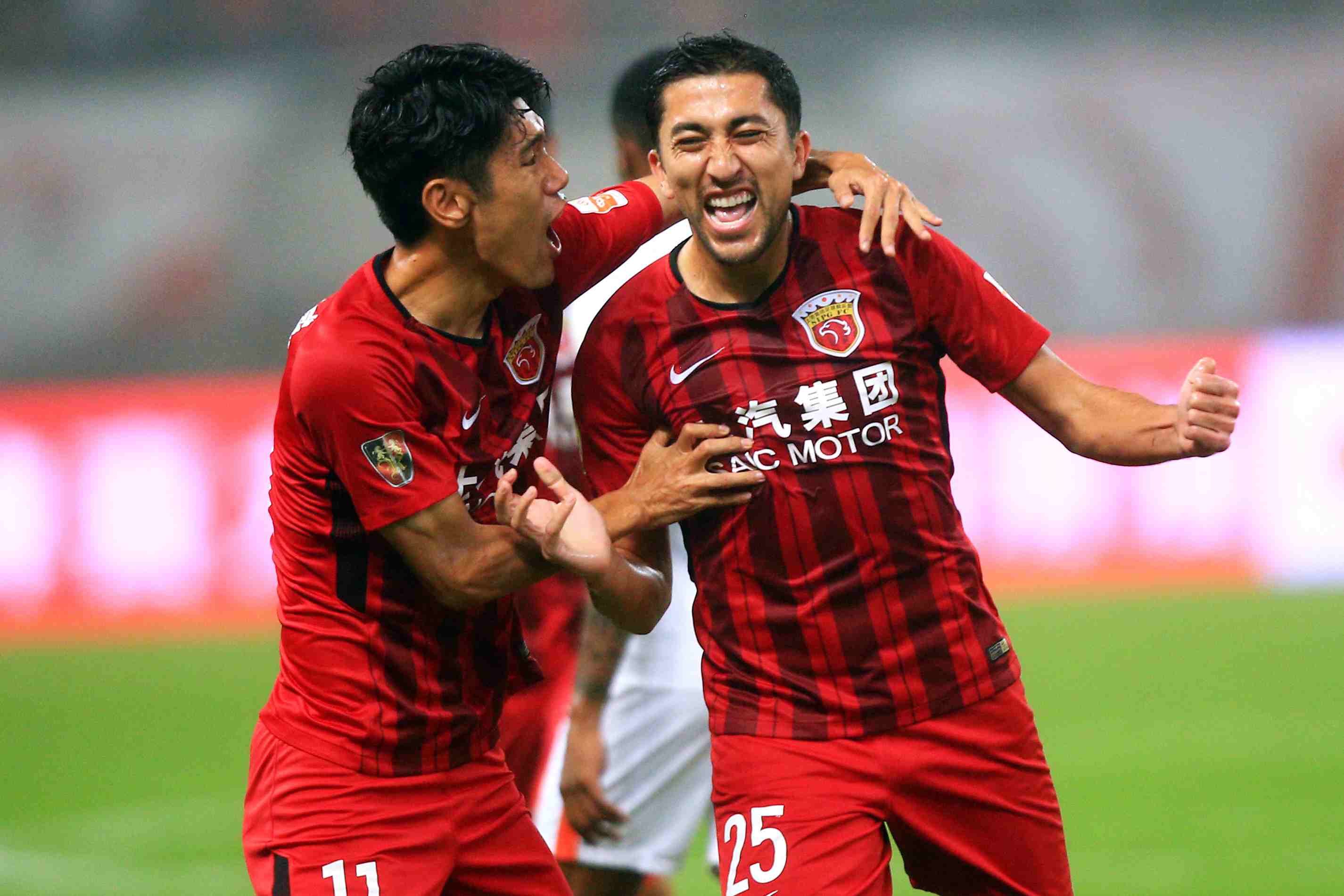 杨瀚森一战登顶热搜，7词条百万搜索，韩乔生：天赋一览无余