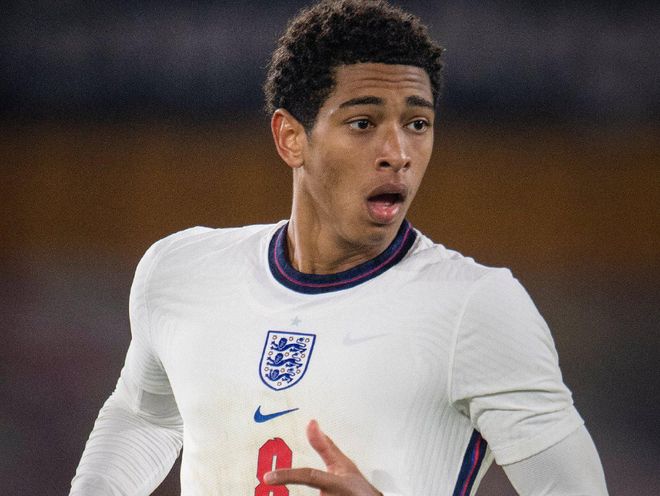 荷媒：滕哈赫可能在等待机会执教荷兰队，亦或成埃因霍温候选（荷媒：滕哈赫或待机接手荷兰队，也可能进入埃因霍温候选名单）