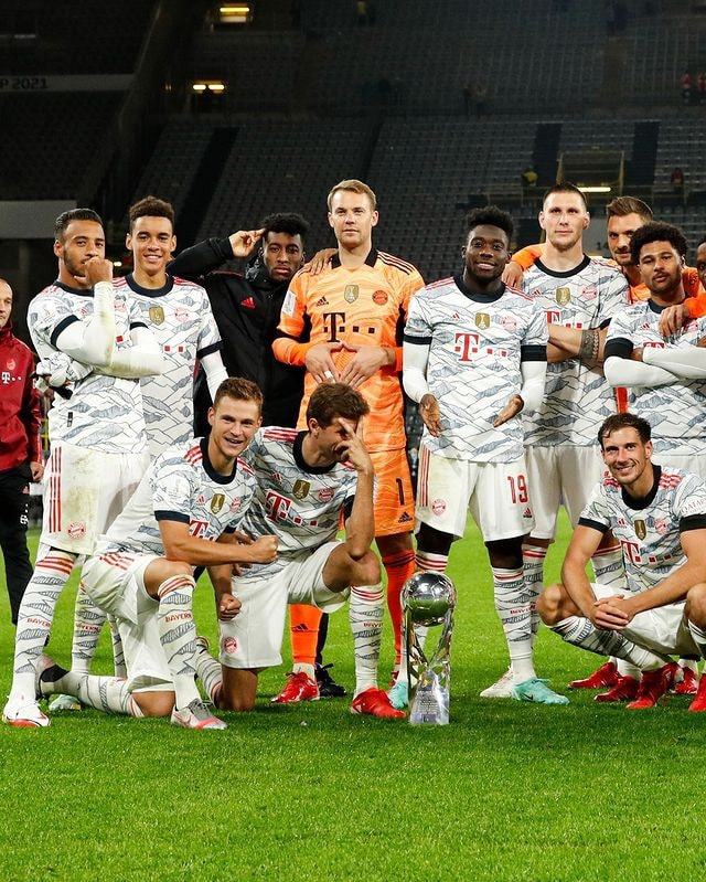 非洲杯战报：马赫雷斯梅开二度，阿尔及利亚3-0十人苏丹（非洲杯简讯：马赫雷斯双响，阿尔及利亚3-0完胜十人苏丹）