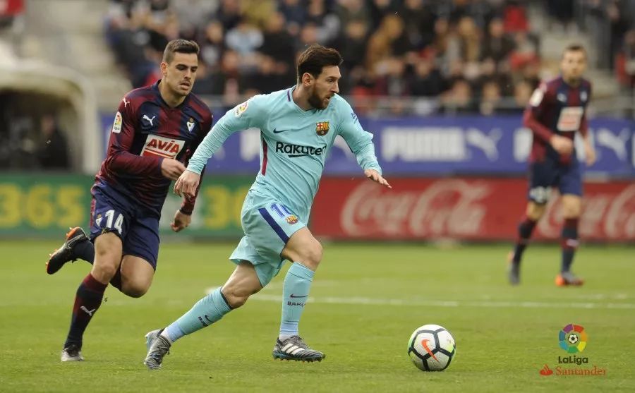 阿尔巴尼亚中场：在比赛的前70分钟，我们和英格兰势均力敌（阿尔巴尼亚中场：前70分钟我们与英格兰不相上下）