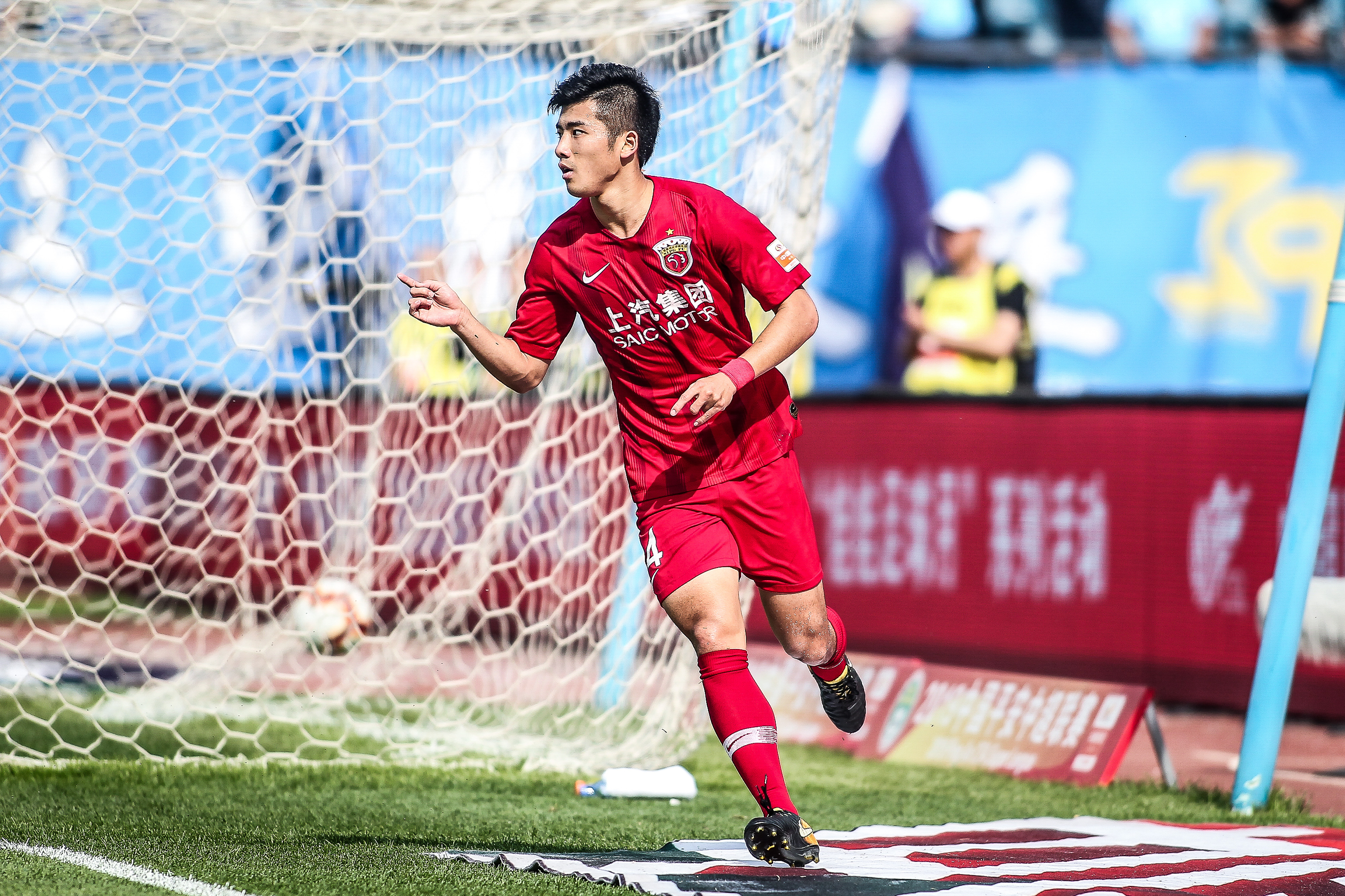 巴萨20轮联赛积39分 近20年来第二差战绩（巴萨20轮仅得39分 创近20年次差纪录）