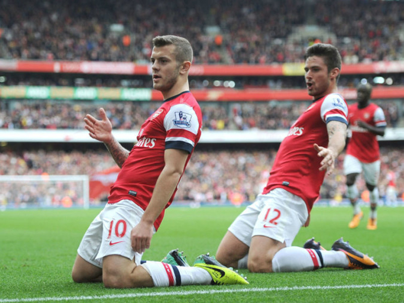 法媒：登贝莱已抵达多哈备战洲际杯，马尤鲁病毒感染稍后归队（法媒：登贝莱已赴多哈备战洲际杯，马尤鲁因病毒感染将稍后合流）