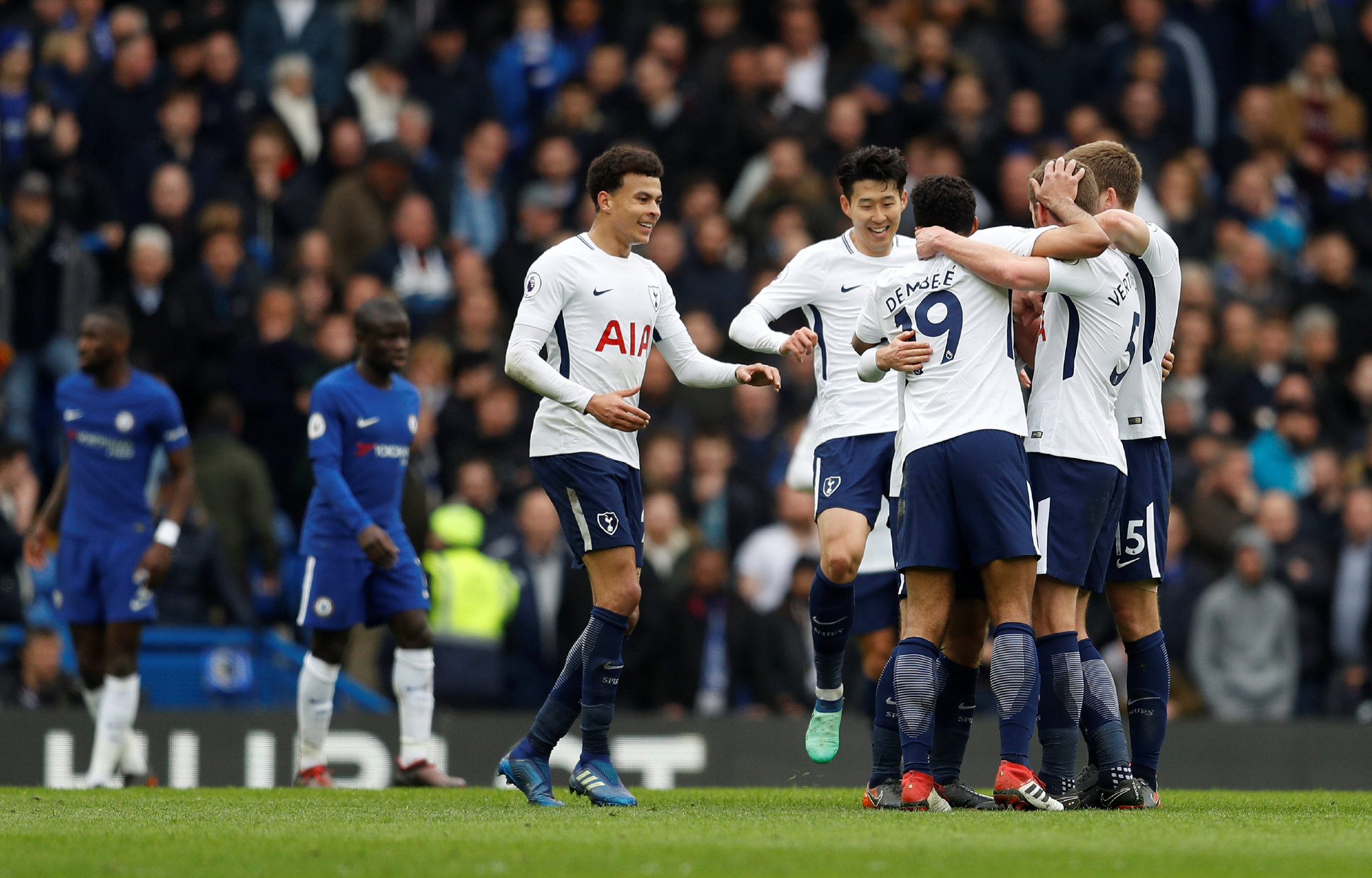 世界足球格局发生变化（全球足坛版图重塑）