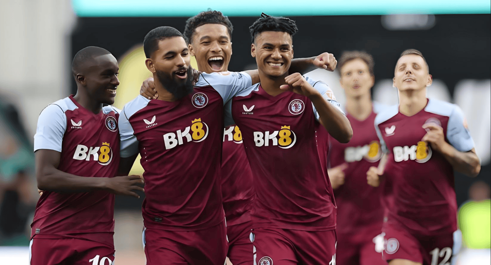 英超：曼联客场2-1战胜莱斯特城（英超：曼联客场2比1小胜莱斯特城）