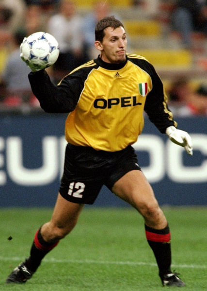 全市场：阿森纳等英超豪门关注巴尔泰萨吉，但米兰不接受任何报价（全市场：阿森纳等英超豪强相中巴尔泰萨吉，米兰拒绝一切报价）