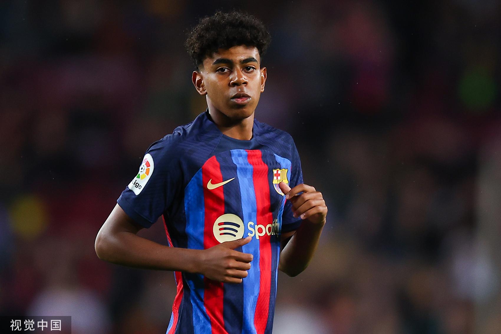 中超欠薪问题严峻，俱乐部准入难，财务困境持续，亟需解决。