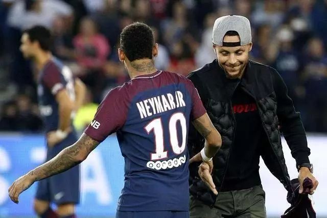 皇家马德里VS毕尔巴鄂竞技：姆巴佩触底反弹，阿隆索战术决胜关键